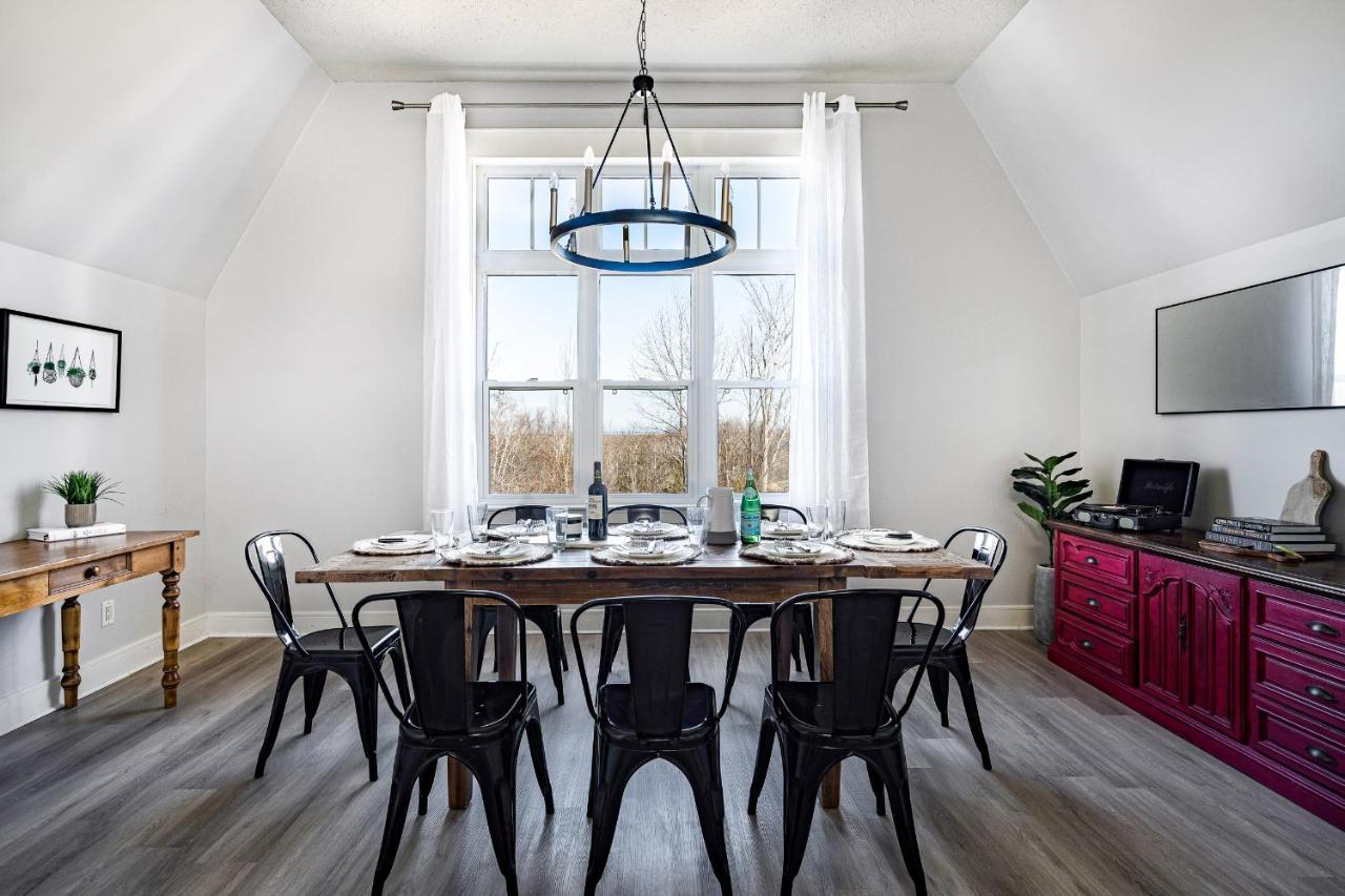 Beautiful & Bright 3 Bed Townhome Near Village Blue Mountains Eksteriør bilde