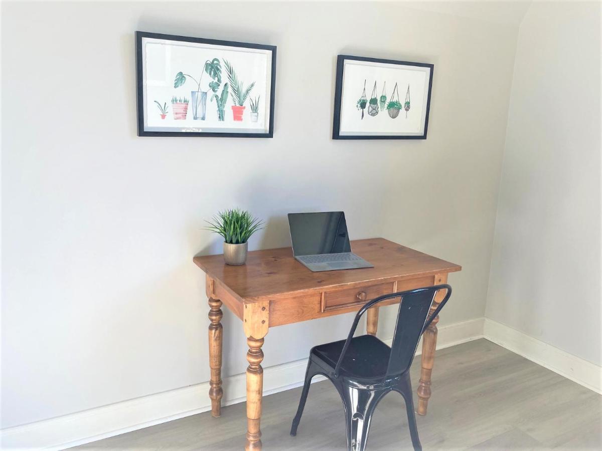 Beautiful & Bright 3 Bed Townhome Near Village Blue Mountains Eksteriør bilde